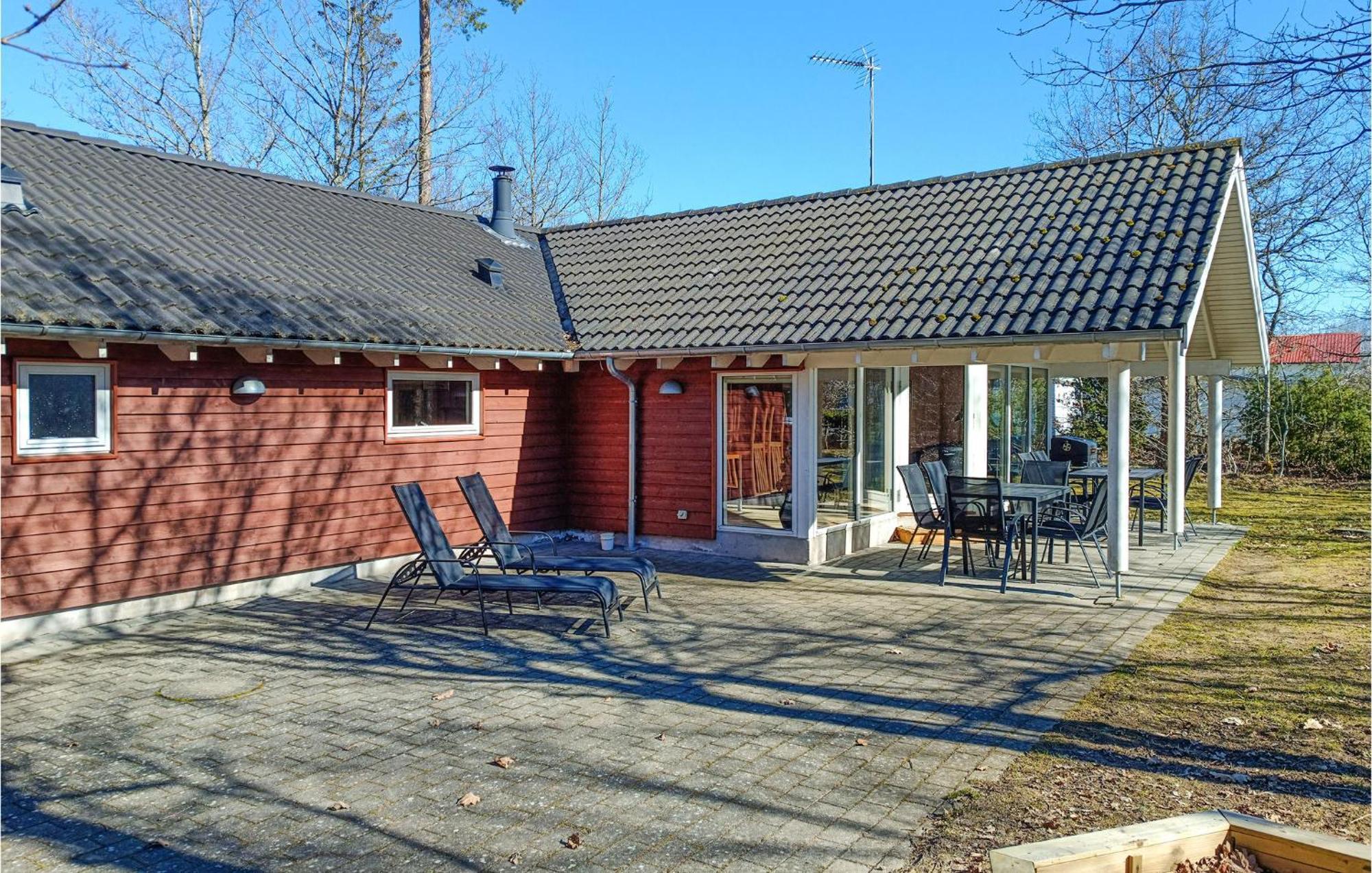 Beautiful Home In Koepingsvik With Kitchen Exteriör bild