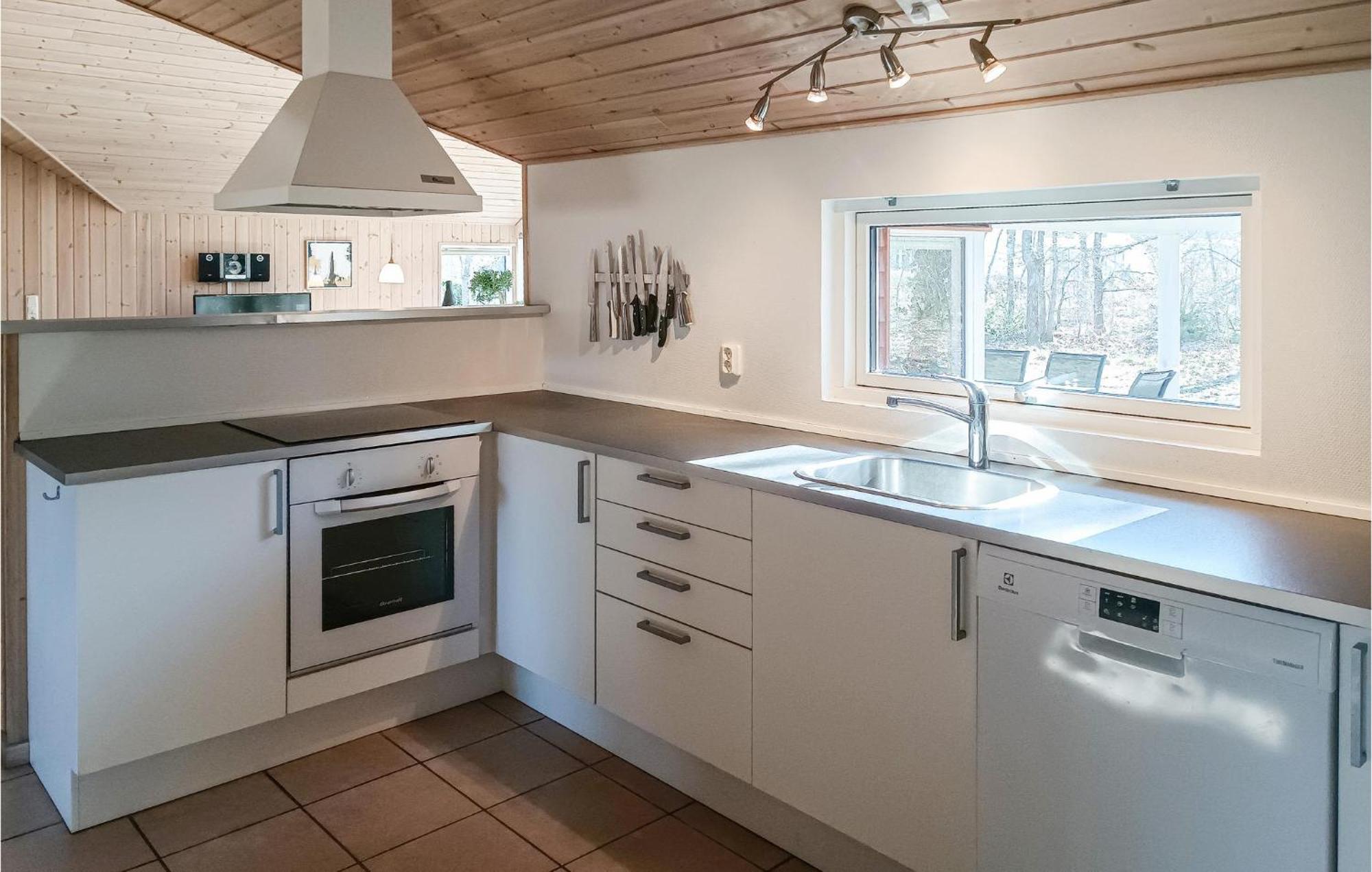 Beautiful Home In Koepingsvik With Kitchen Exteriör bild